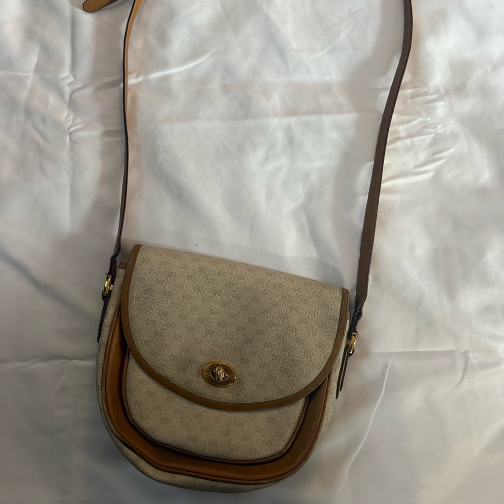 Vintage Gucci Beige and Brown Crossbody Bag luxury everyday bag casual purse